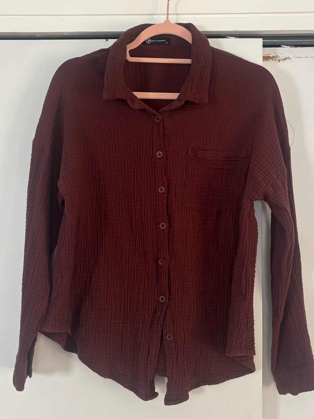Burgundy maroon red 100% crinkle cotton button up long sleeve collared top M